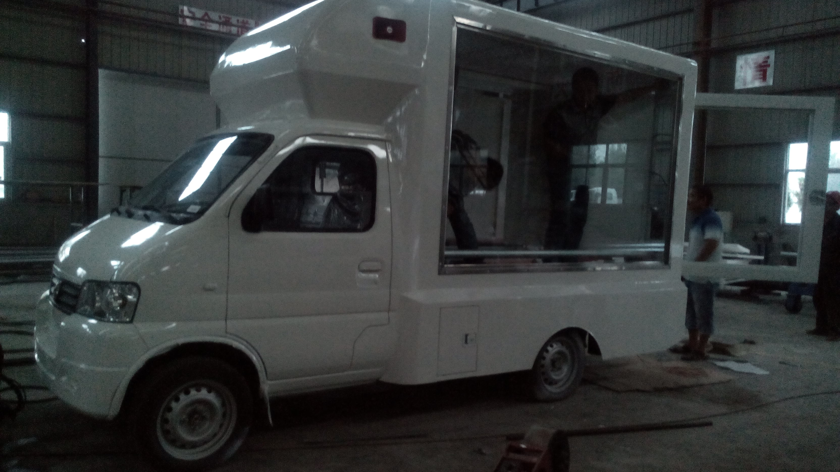 東風HCQ5022XXCDFA型宣傳車