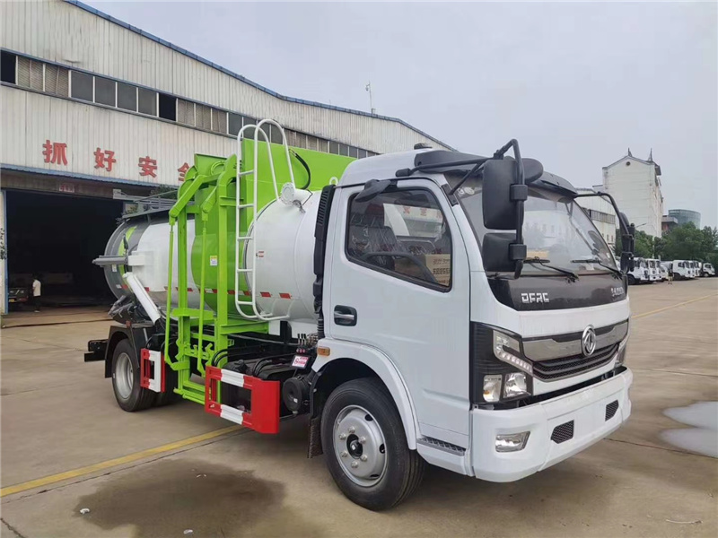 東風7方餐廚垃圾車(圓罐)